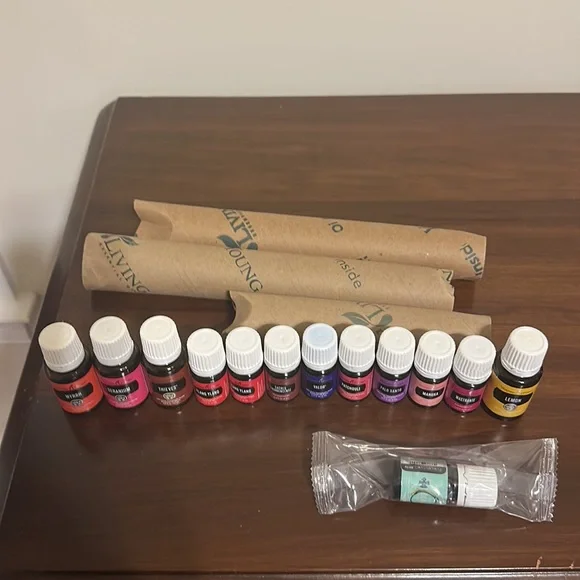 Young Living Essential Oils - lot of 13 unopened bottles - Picture 6 of 6
